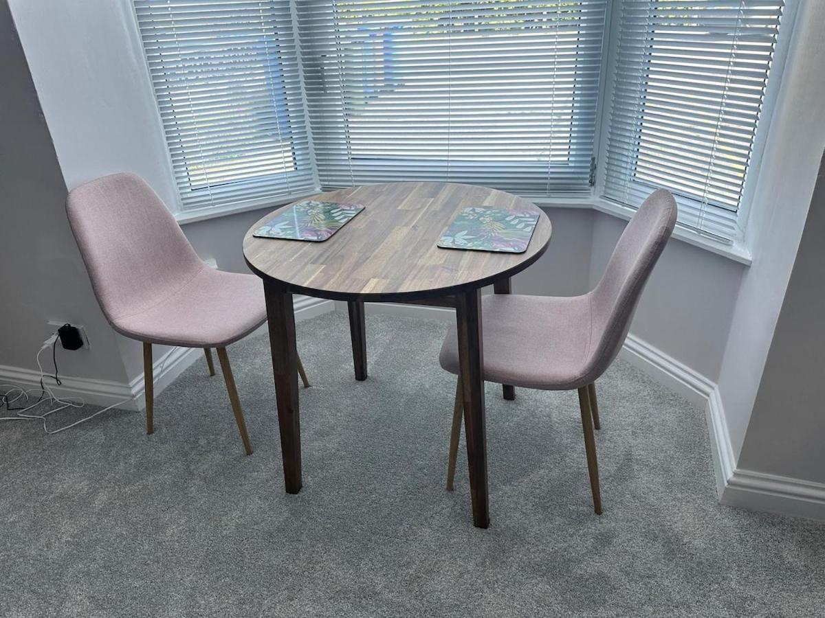 Apartment Marine View - Dog Friendly 500ft From *
